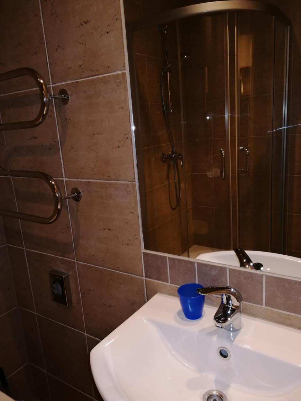 Everest Kivioli Hostel Экстерьер фото